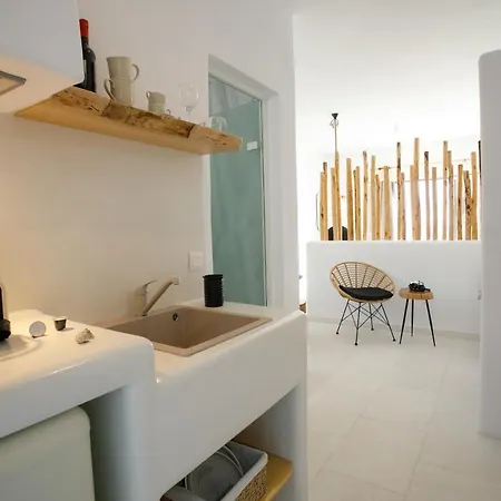 Naxos Earth Hotel *
