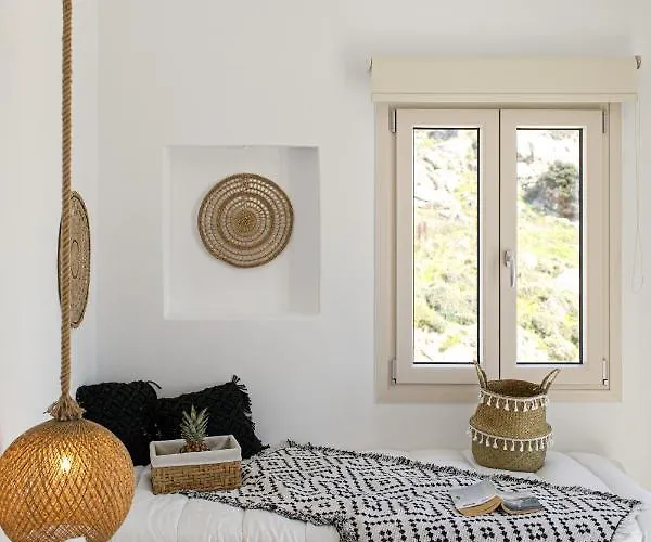 Naxos Earth Ξενοδοχείο *